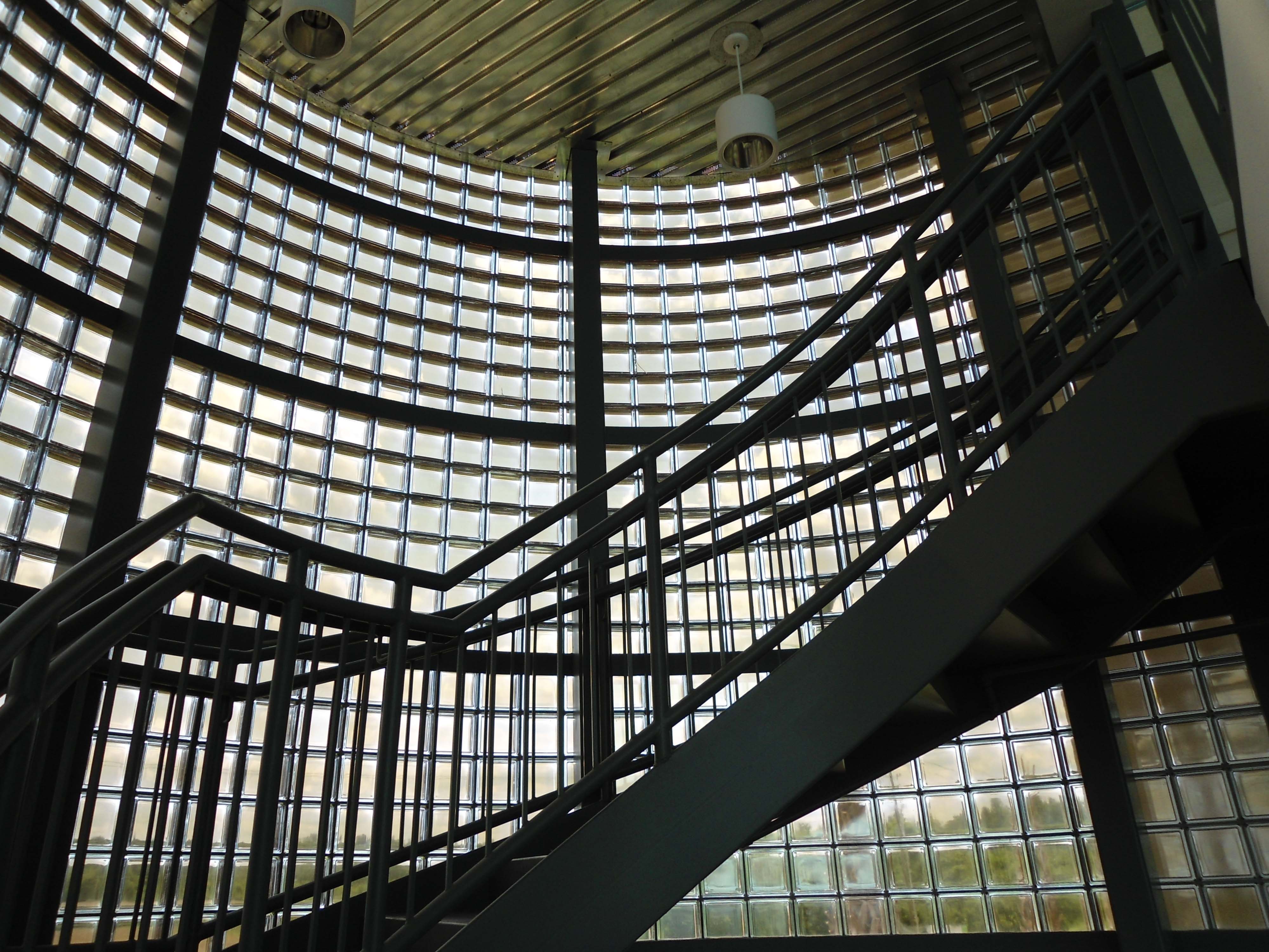 Glass Block Accent Walls Features and Options